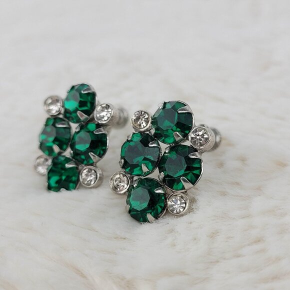 1940's Green Rhinestone Cluster Screwback Earrings - Picture 3 of 4
